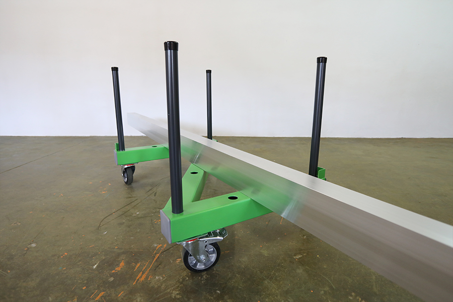 Z-kolica za transport tereta sa zeljeznim profilom